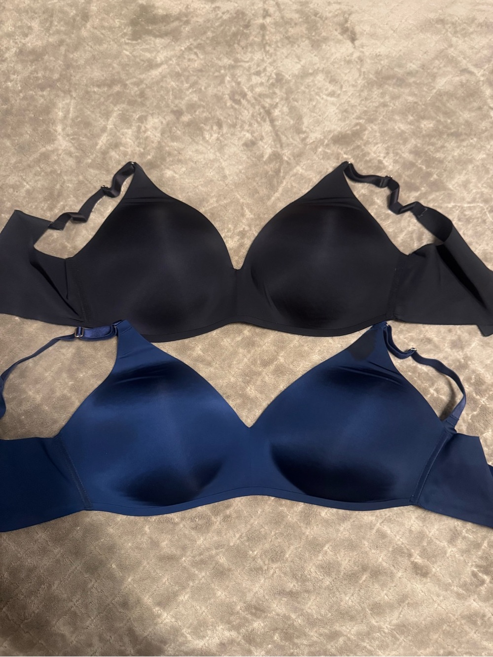 Soma vanishing 360 wireless bra TWO